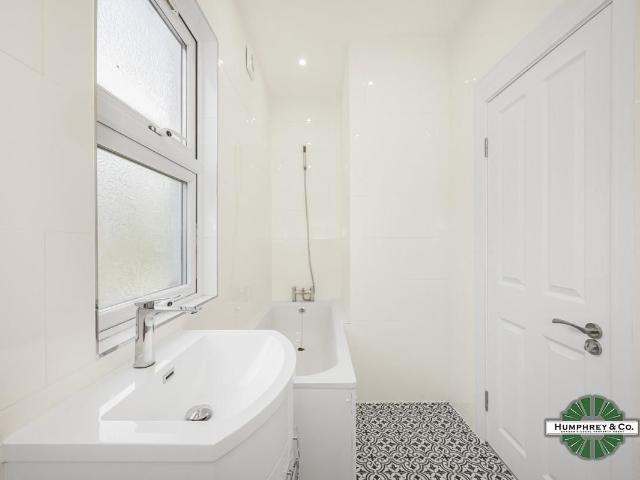 Blyth Road, Walthamstow E17, 3 bed flat to rent, £2,500 pcm | PrimeLocation