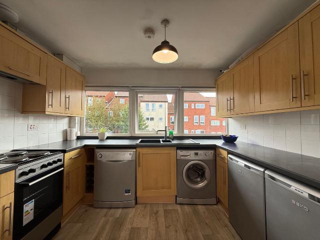 Blythe Road, Birmingham B46, 2 bed flat to rent, £895 pcm | PrimeLocation