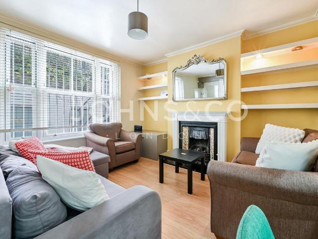 Blythe Road, Hammersmith, London W14, 2 bed flat to rent, £2,450 pcm | PrimeLocation