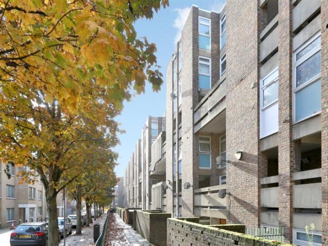 Blythendale House, Mansford Street, London, E2, Flat