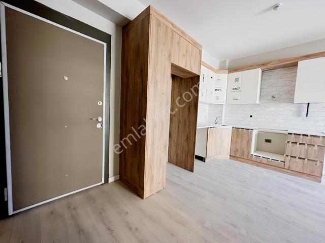 Bmden 2.çevre Yolunda 1+1 Havuzlu Sıfır Kiralık Daire