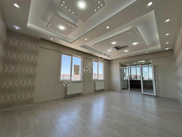 çbn Gayrimenkulden 3,5+1 Ultra Lüxs Cadde Üstü Satılık