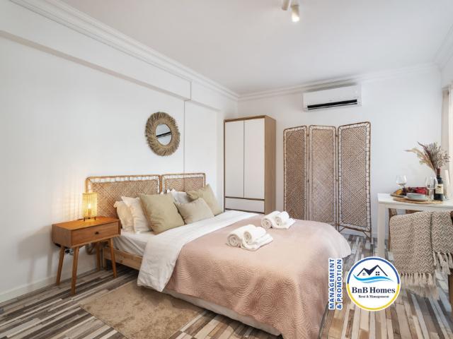 BnB Homes Elegant Apartment 50 m from the beach