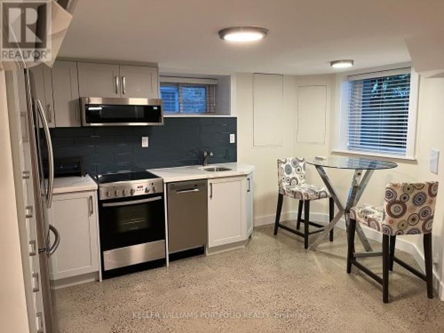 Bsmt 172 High Park Avenue, Toronto, ON, M6P 2S4 house for lease | Listing ID W13728 | Royal LePage