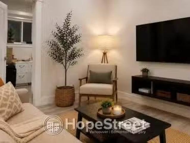 Bsmt 18033 58 Avenue, Surrey, BC, V3S 1M2 house for lease L.