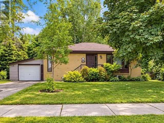 Bsmt 102 Murray Drive, Aurora, ON, L4G 2C5 house for lease | Listing ID N13775 | Royal LePage
