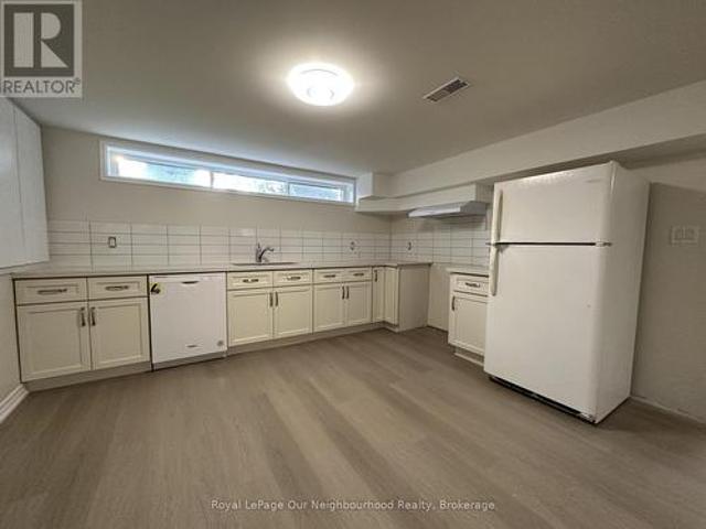 Bsmt 122 Sanderling Crescent, Kawartha Lakes Lindsay, ON, K9V 4V2 house for lease | Listing ID X13711 | Royal LePage