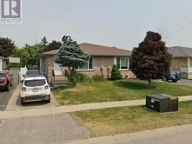 Bsmt 25 Carrie Crescent, St. Thomas, ON, N5R 6B9 house for.