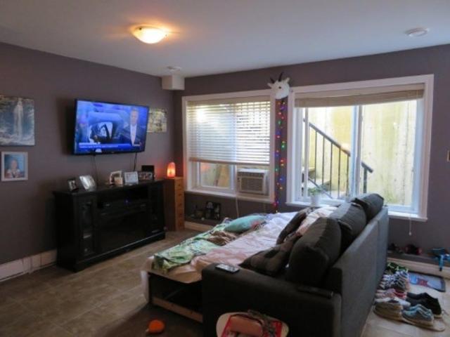 Bsmt 7109 Street, Surrey, BC, V4N 5Y7 house for lease | Listing ID R3178 | Royal LePage