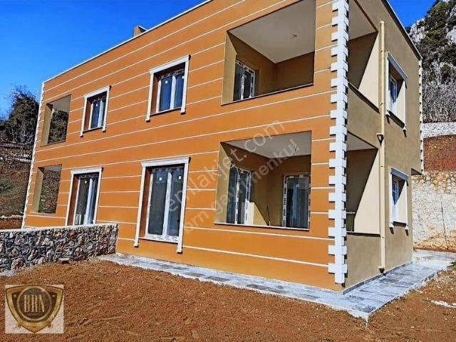 Brn Emlak'tan Bekiralanın'da 4+1 Satılık Dublex Villa