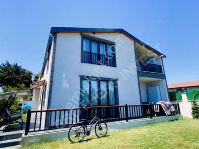 Brother's Tan Çatalca Kestanelikte Çift Daireli Satılık Villa
