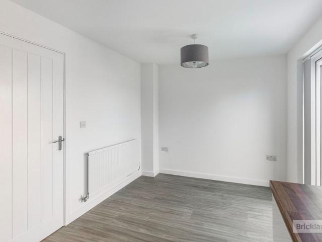 Brotherton Close, Weldon