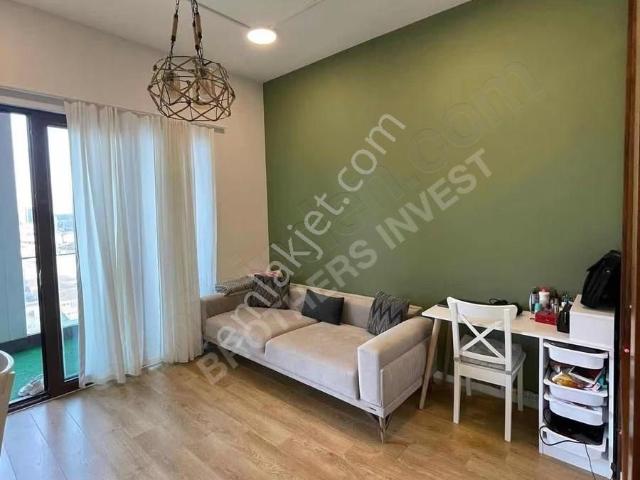 Brotrhers'tan Nef 163 Balkonlu Şehir Manzaralı Kısmi Eşyalı