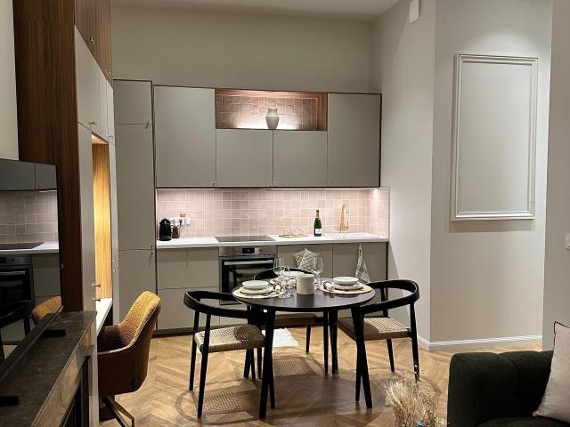 Brotteaux – High end furnished apartment – Near Parc de la Tête d’Or, Lyon Amsterdam Apartments for Rent