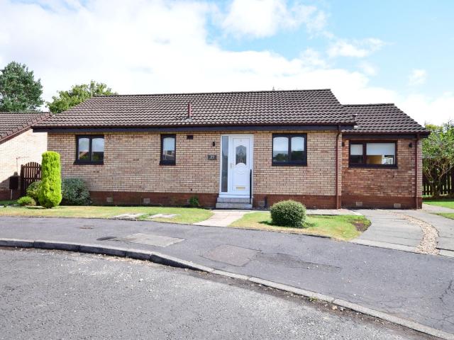 Brought Place, Hamilton ML3, 2 bed bungalow to rent, £1,600 pcm | PrimeLocation