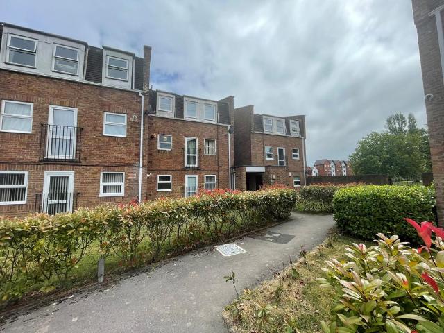 Broughton Grange, SWINDON 2 bed apartment to rent £1,000 pcm £231 pw