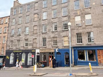 Broughton Street, Edinburgh, EH1 3 bed flat to rent £3,300 pcm £762 pw