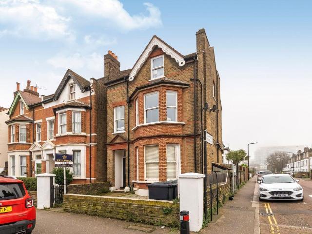 Broughton Road, Ealing W13, 1 bed flat to rent, £1,700 pcm | PrimeLocation