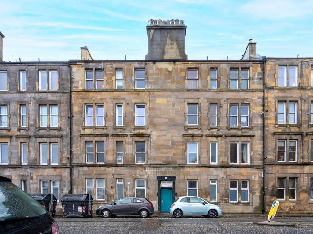 Broughton Road, Edinburgh EH7, 1 bed flat to rent, £1,100 pcm | PrimeLocation