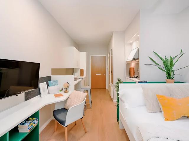 Brougham Hayes, Bath BA2, 1 bed flat to rent, £1,278 pcm | PrimeLocation