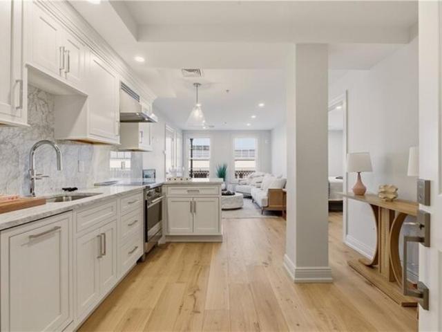 Brown And Howard Wharf Unit,newport, Condo For Sale