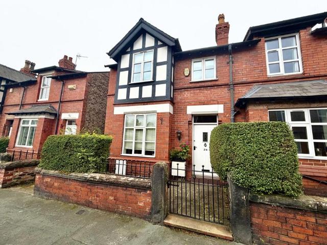 Brown Street, Altrincham 3 bed terraced house to rent £1,750 pcm £404 pw