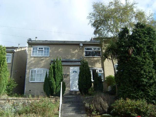 Brownhill Close, Birstall 2 bed terraced house to rent £725 pcm £167 pw