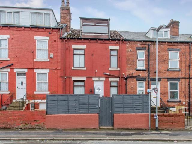 Brownhill Avenue, Leeds LS9, 3 bed property to rent, £1,050 pcm | PrimeLocation
