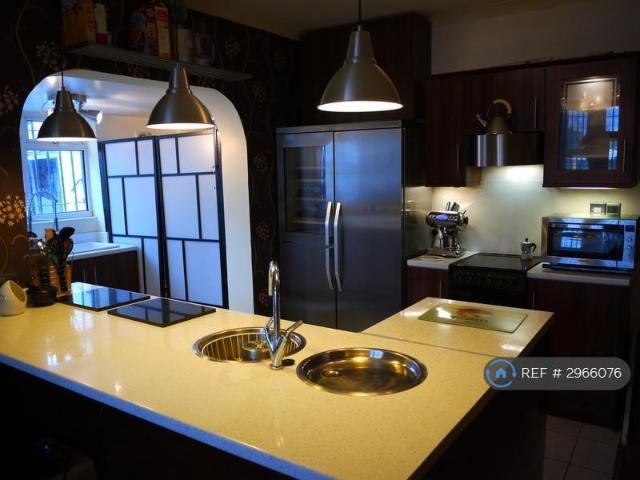 Browning Road, London, E12 1 bed in a house share to rent £850 pcm £196 pw