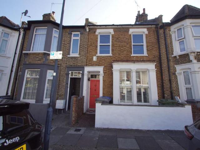 Brownlow Road, London, NW10 4 bed terraced house to rent £3,000 pcm £692 pw