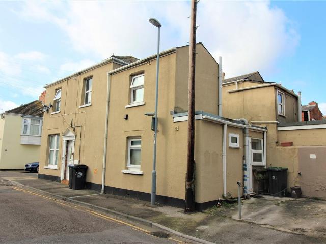 Brownlow Street, Weymouth DT4, 1 bed flat to rent, £750 pcm | PrimeLocation
