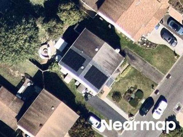 Brownstone Ln
