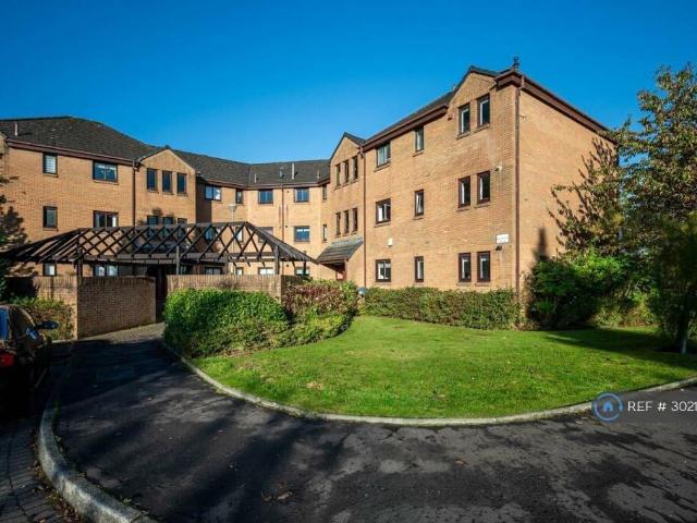 Brownside Mews, Glasgow, G72 2 bed flat to rent £1,100 pcm £254 pw