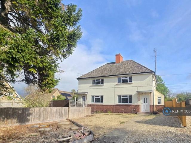 Broad Town Road, Swindon, SN4 2 bed semi detached house to rent £1,400 pcm £323 pw