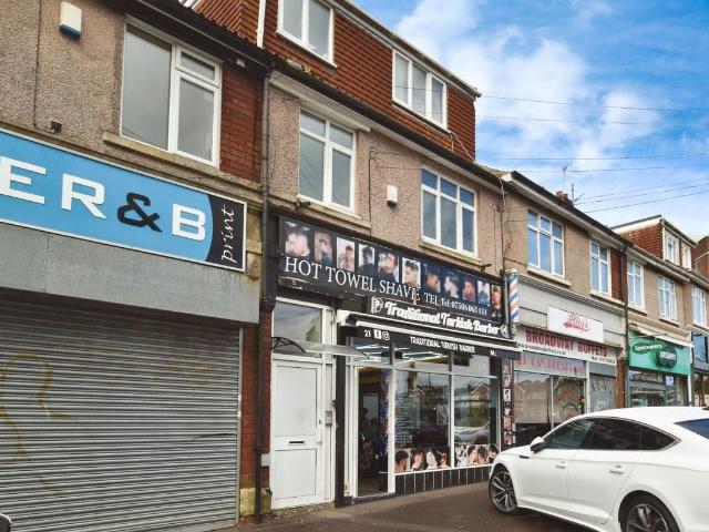 Broad Walk, Bristol BS4, 2 bed flat to rent, £1,150 pcm | PrimeLocation