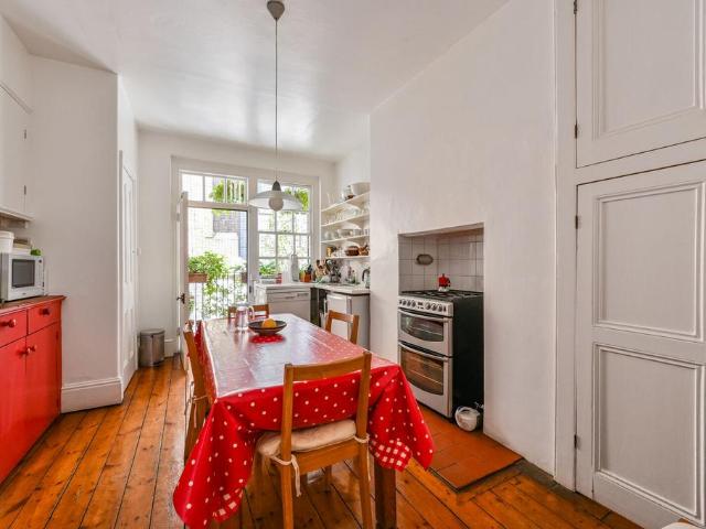 Broad Court, Covent Garden, London, WC2B 1 bed flat to rent £4,984 pcm £1,150 pw
