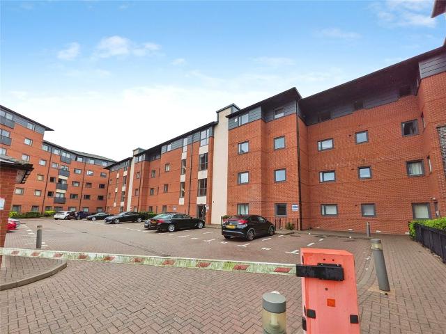 Broad Gauge Way, Wolverhampton, West Midlands WV10, 2 bed flat to rent, £1,000 pcm | PrimeLocation