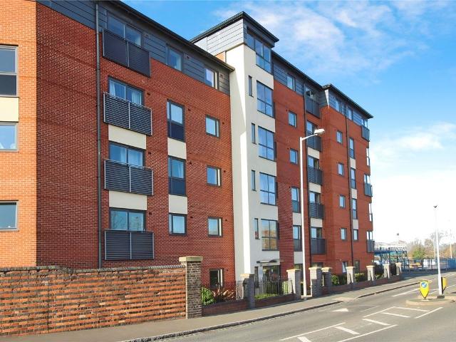 Broad Gauge Way, Wednesfield Road, Wolverhampton WV10, 2 bed flat to rent, £1,100 pcm | PrimeLocation