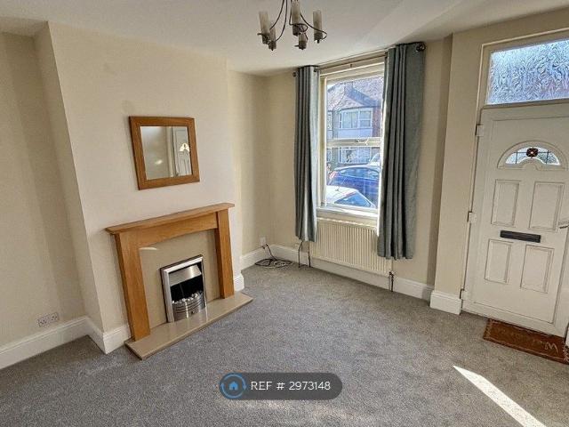Broad Lane, Leeds LS13, 2 bed terraced house to rent, £975 pcm | PrimeLocation