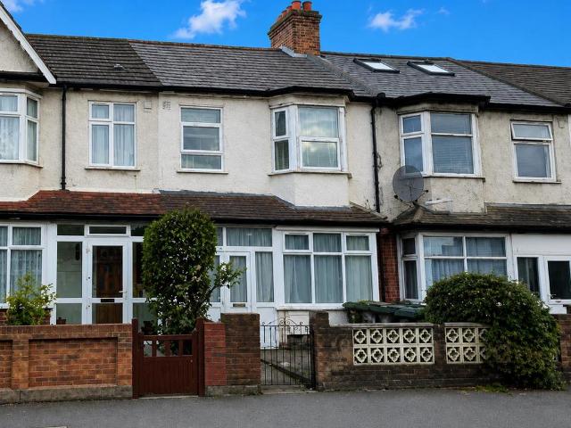 Broad Lane, London 3 bed end of terrace house to rent £3,500 pcm £808 pw