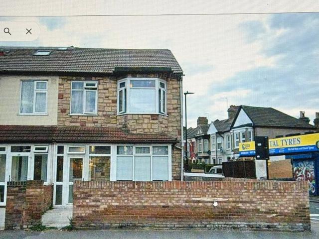 Broad Lane, London N15, 4 bed property to rent, £3,200 pcm | PrimeLocation