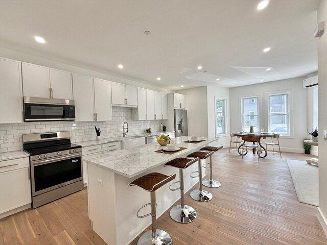 Broad St Unit,medway, Condo For Sale