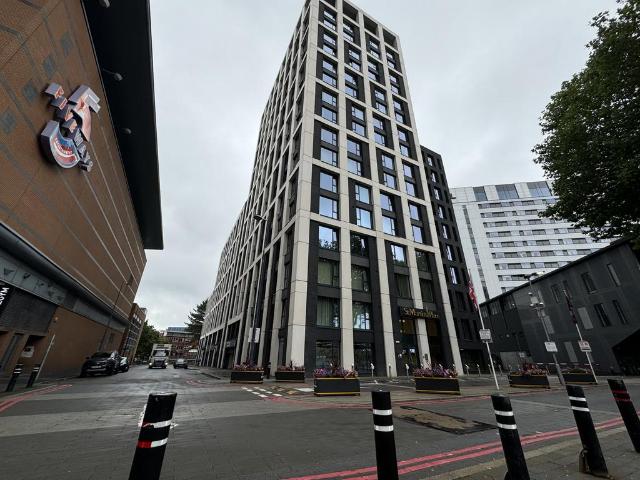 Broad Street, Birmingham B15 2 bed apartment to rent £1,400 pcm £323 pw