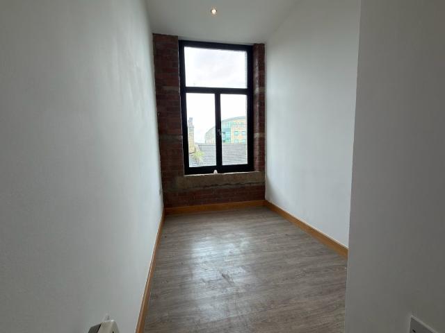 Broad Street, Bradford, West Yorkshire BD1, 2 bed flat to rent, £675 pcm | PrimeLocation