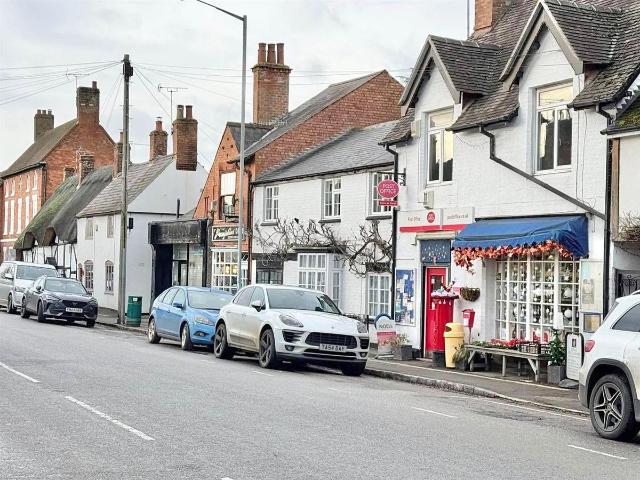 Broad Street, Brinklow, Warwickshire CV23, 2 bed flat to rent, £895 pcm | PrimeLocation