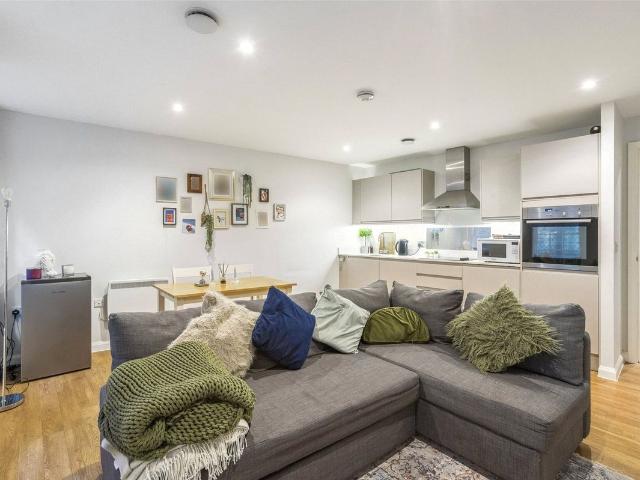 Broad Street, Bristol BS1, 1 bed flat to rent, £1,350 pcm | PrimeLocation