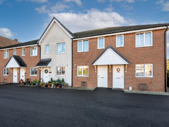 Broad Street, Bromsgrove B61, 2 bed town house to rent, £1,050 pcm | PrimeLocation