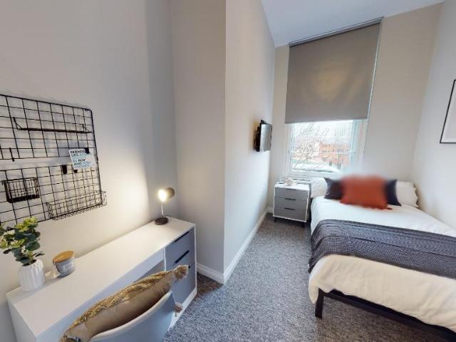 Broad Street, Nottingham NG1 6 bed flat to rent £3,250 pcm £750 pw