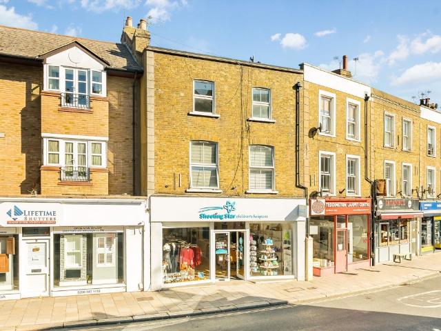 Broad Street, Teddington TW11, 2 bed flat to rent, £2,095 pcm | PrimeLocation