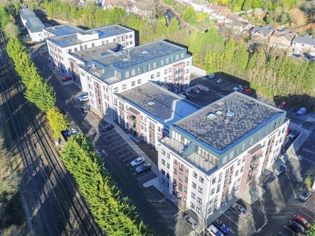 Streetsbrook Road, Broadoaks, B91 3 bed flat to rent £2,350 pcm £542 pw